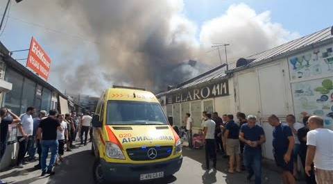 Корреспондент CGTN с торгового центра «Сурмалу» в Ереване, где произошел мощный взрыв