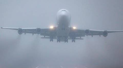Туман парализовал работу аэропорта во Владивостоке. Самолеты экстренно перенаправлены в Хабаровск