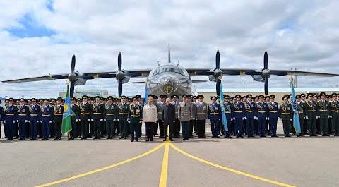 Токаев принял участие в церемонии открытия авиационной базы Национальной гвардии в Астане