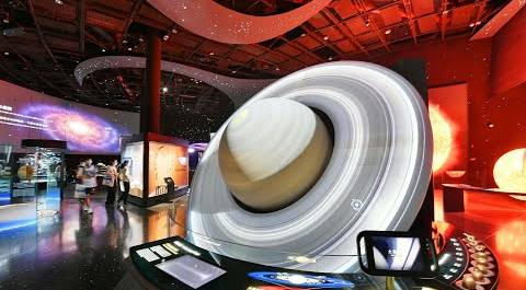 В Шанхае открылся крупнейший планетарий в мире