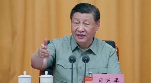 Си Цзиньпин подчеркнул важность политстроительства в армии КНР