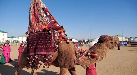 «Слияние трендов и культуры» мода Туркменистана