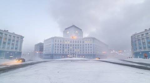 Снегопады заблокировали трассы, температуры рухнули до -2. В Приморье и Норильск вернулась зима