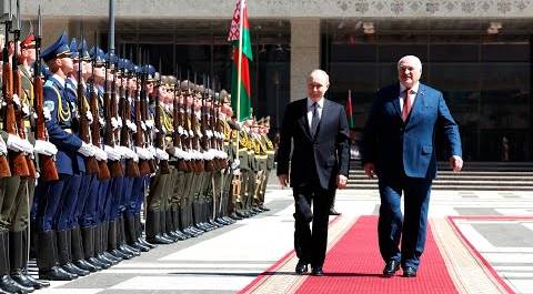Путин и Лукашенко обсудили вопросы экономики и безопасности на встрече в Минске