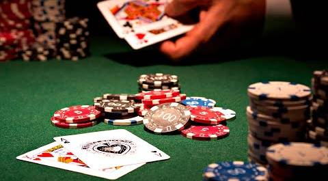 Чиновников и сотрудников спецслужб Казахстана будут увольнять за азартные игры