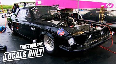 Streetcar vs. Racecar! | Street Outlaws: Locals Only | Discovery