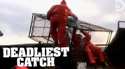 Facing Icy Winter Waters for Opilio Crabs | Deadliest Catch | Discovery