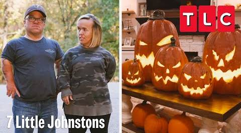 The Johnstons Host a Haunted House! | 7 Little Johnstons | TLC
