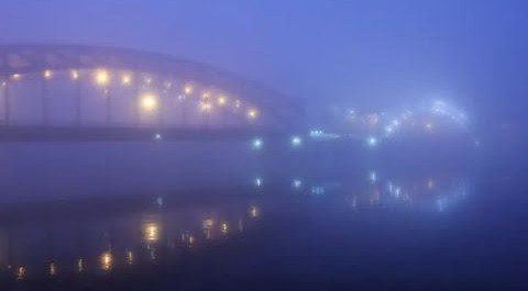 Финский залив и Нева напустили на Петербург густой туман