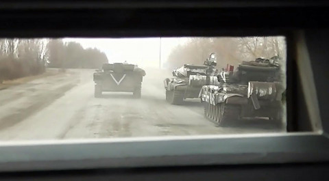 В Минобороны показали кадры действий морских пехотинцев и подразделений ВДВ в Киевской области