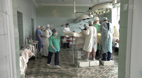 В Луганской республике врачи из России проводят сложнейшие операции раненым бойцам