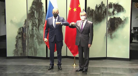 Москва и Пекин будут двигаться к многополярному и справедливому миропорядку