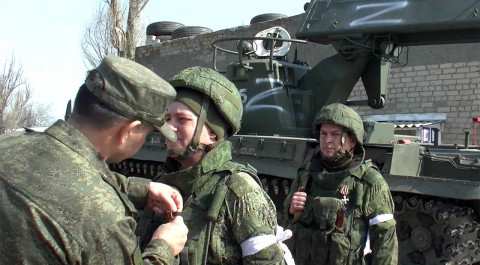 Российские военнослужащие, проявившие мужество и г... ходе спецоперации на Украине, удостоены наград