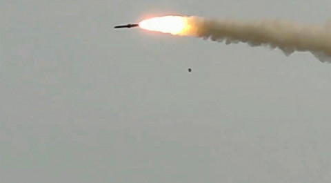 В Минобороны РФ показали кадры удара высокоточной крылатой ракетой "Оникс"